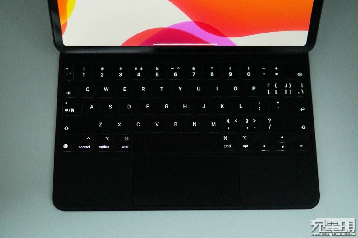 ipad键盘怎么连接-第2张图片-王尘宇