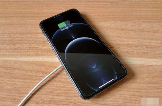 苹果电池充电正确方法-第1张图片-王尘宇